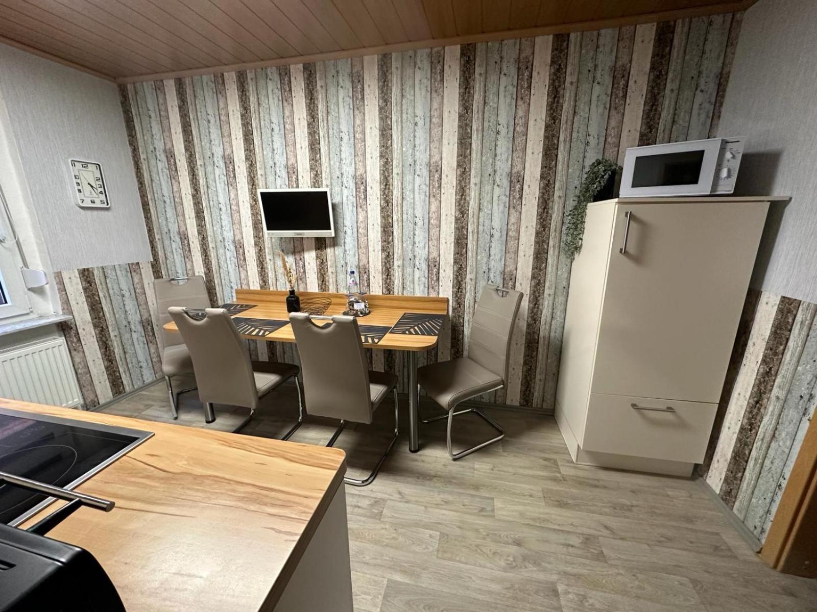 Christels Ferienwohnung 2 In Thale Mit Ueberdachter Terrasse, Kueche Mit Tv & Geschirrspueler 外观 照片
